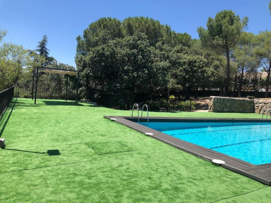 Villa Rana, Con Amplio Jardin, Barbacoa Y Piscina Valdemorillo Dış mekan fotoğraf